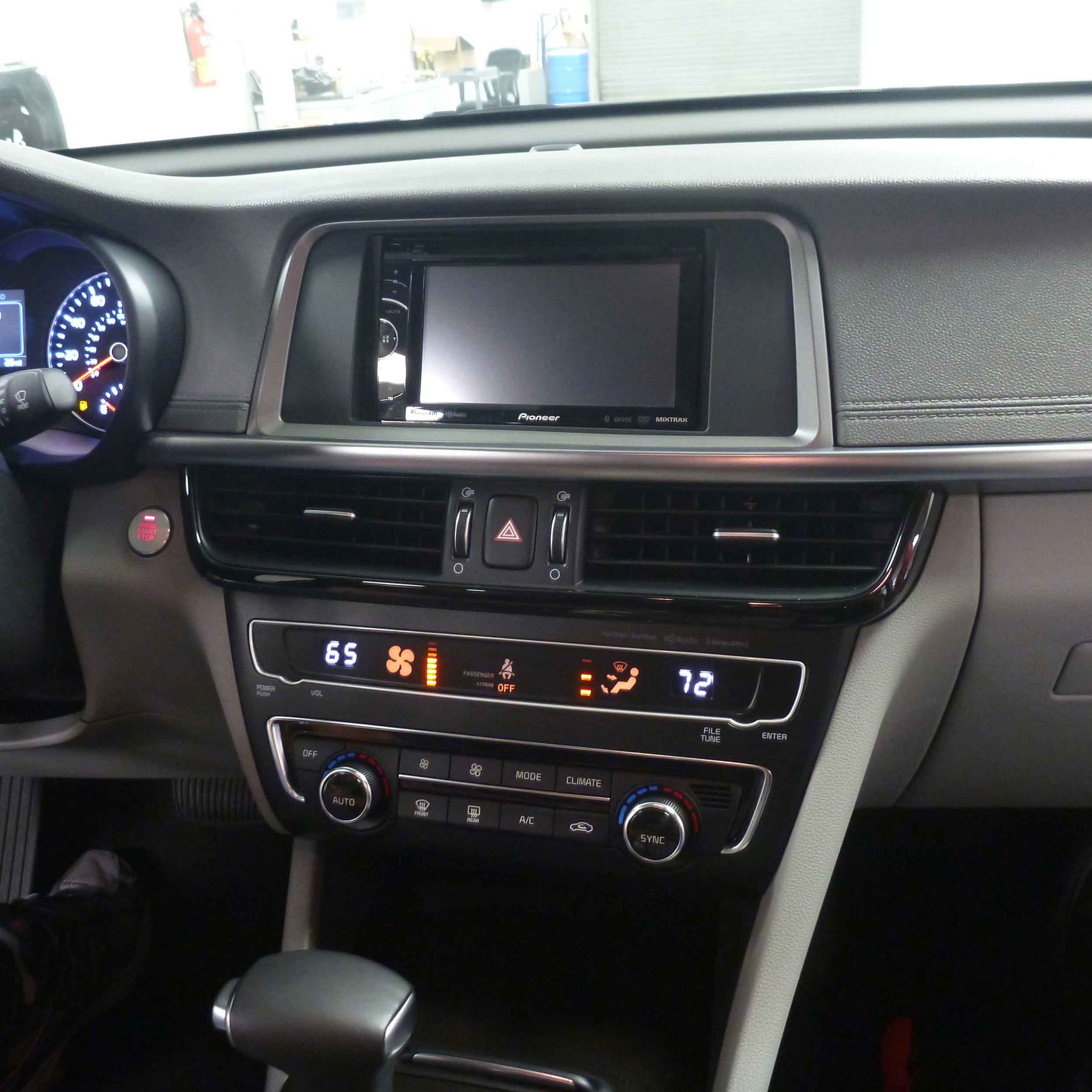 Kia Optima (w/auto climate controls - w/o Factory Amp) 17-20