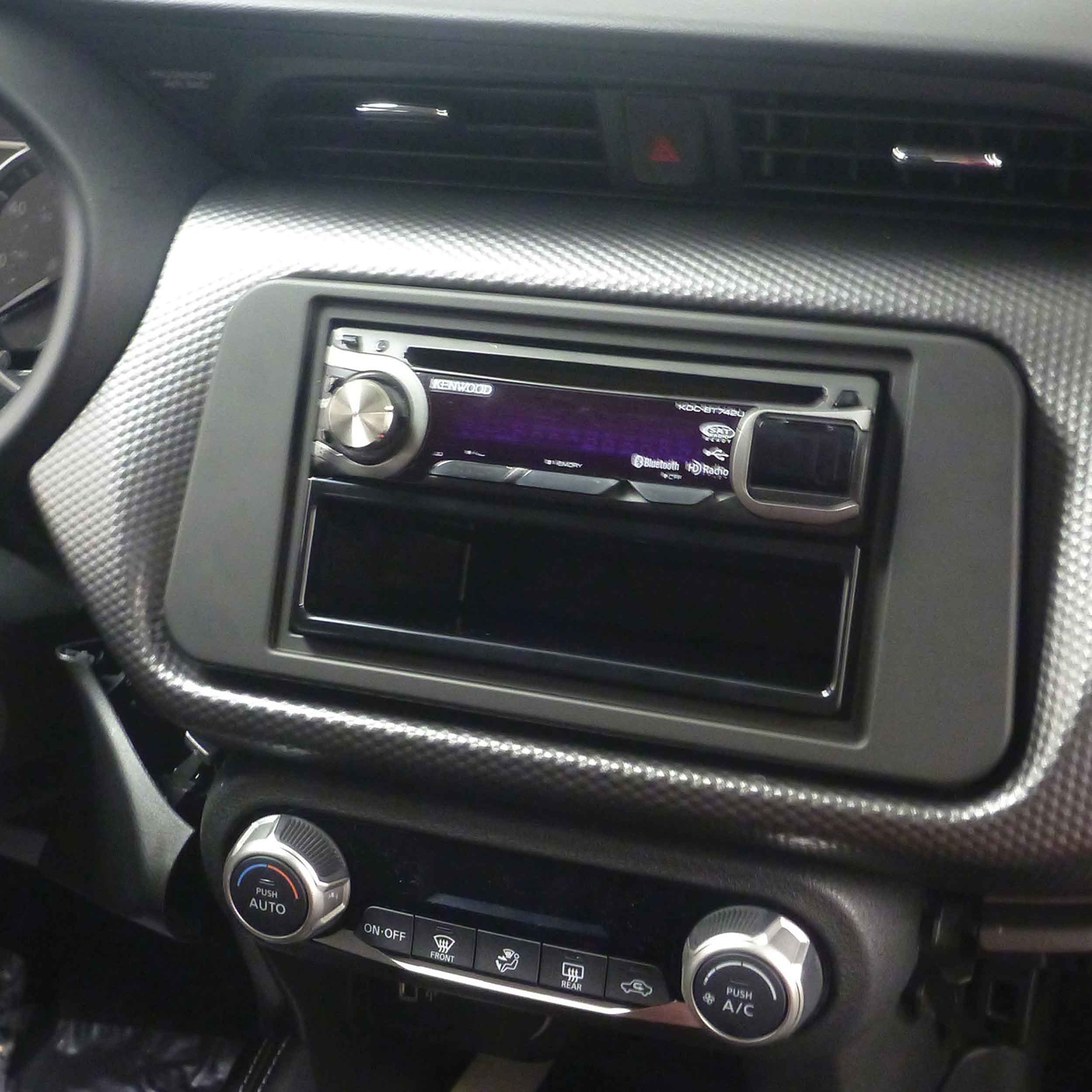 Nissan Kicks / Versa 2018-2025 (with factory 7" screen)