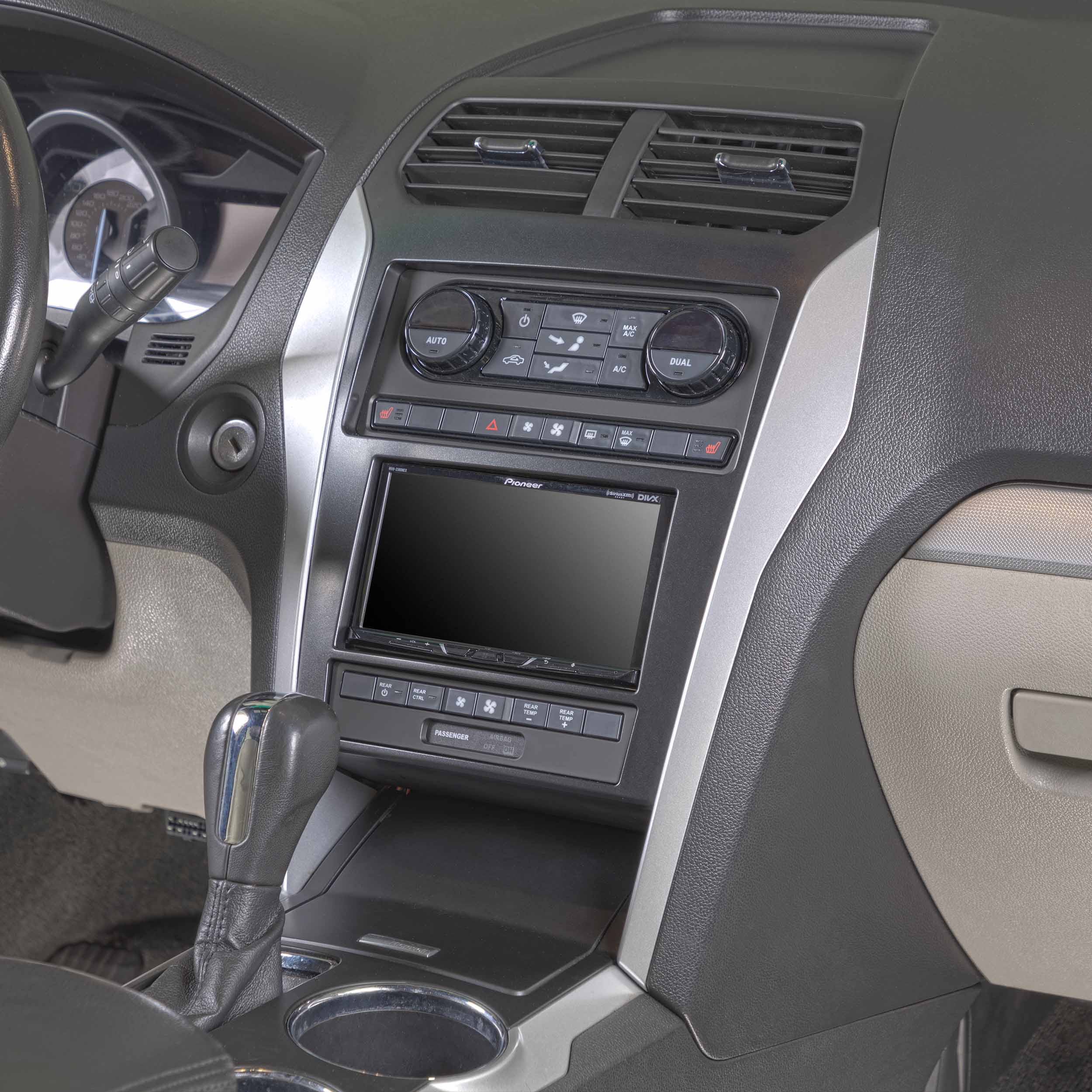 Ford Explorer 2011-2019 (Non-Sony With Factory 8" Screen)