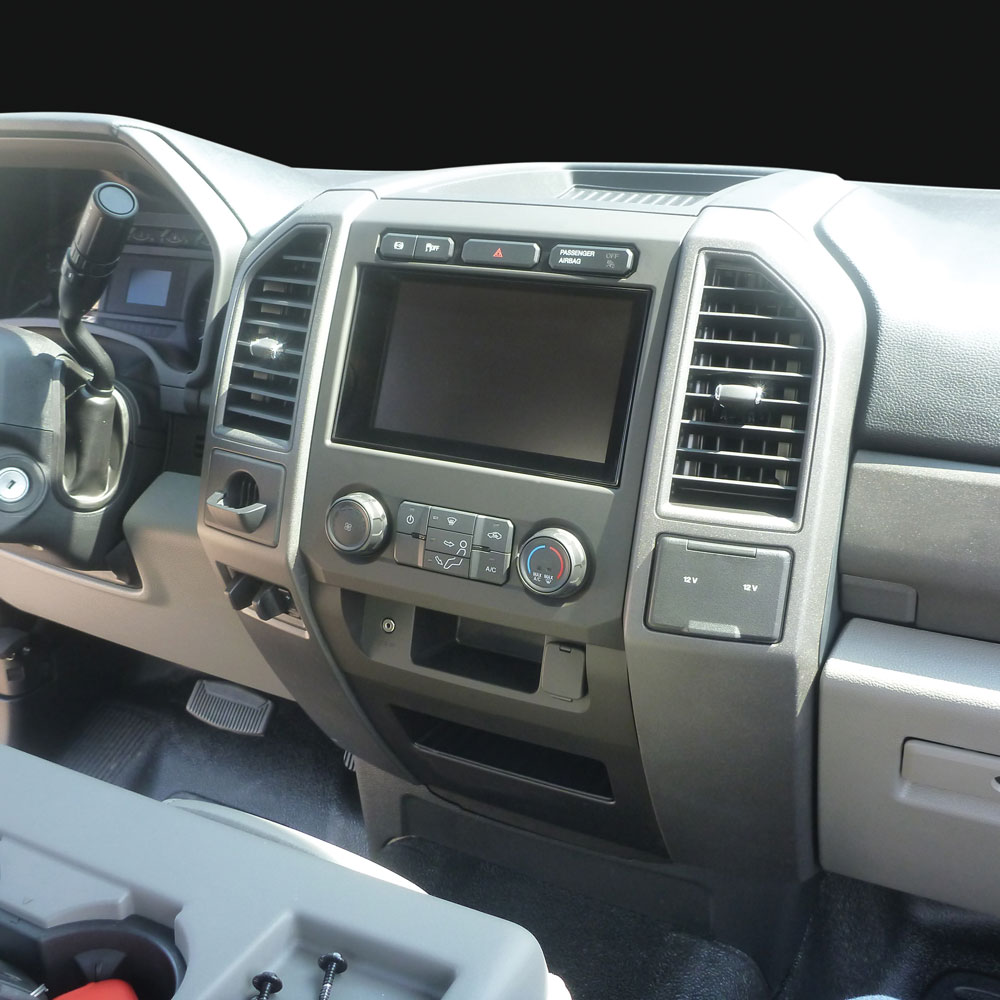 Ford F-250 | F-350 | F-450 | F-550 XL 2017-2019 (w/out color screen) - Fits Pioneer 8" Radios