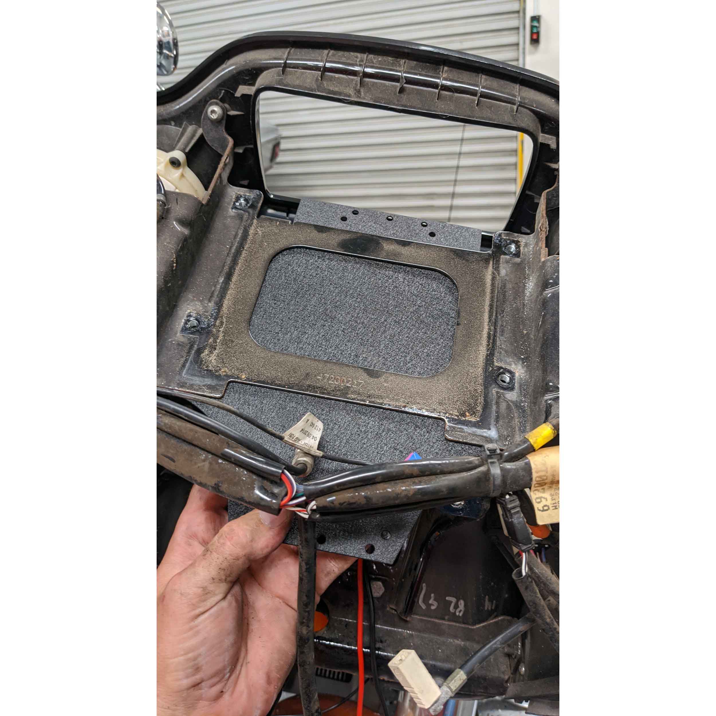 Amplifier Bracket Harley-Davidson Road Glide 2015-2023.5