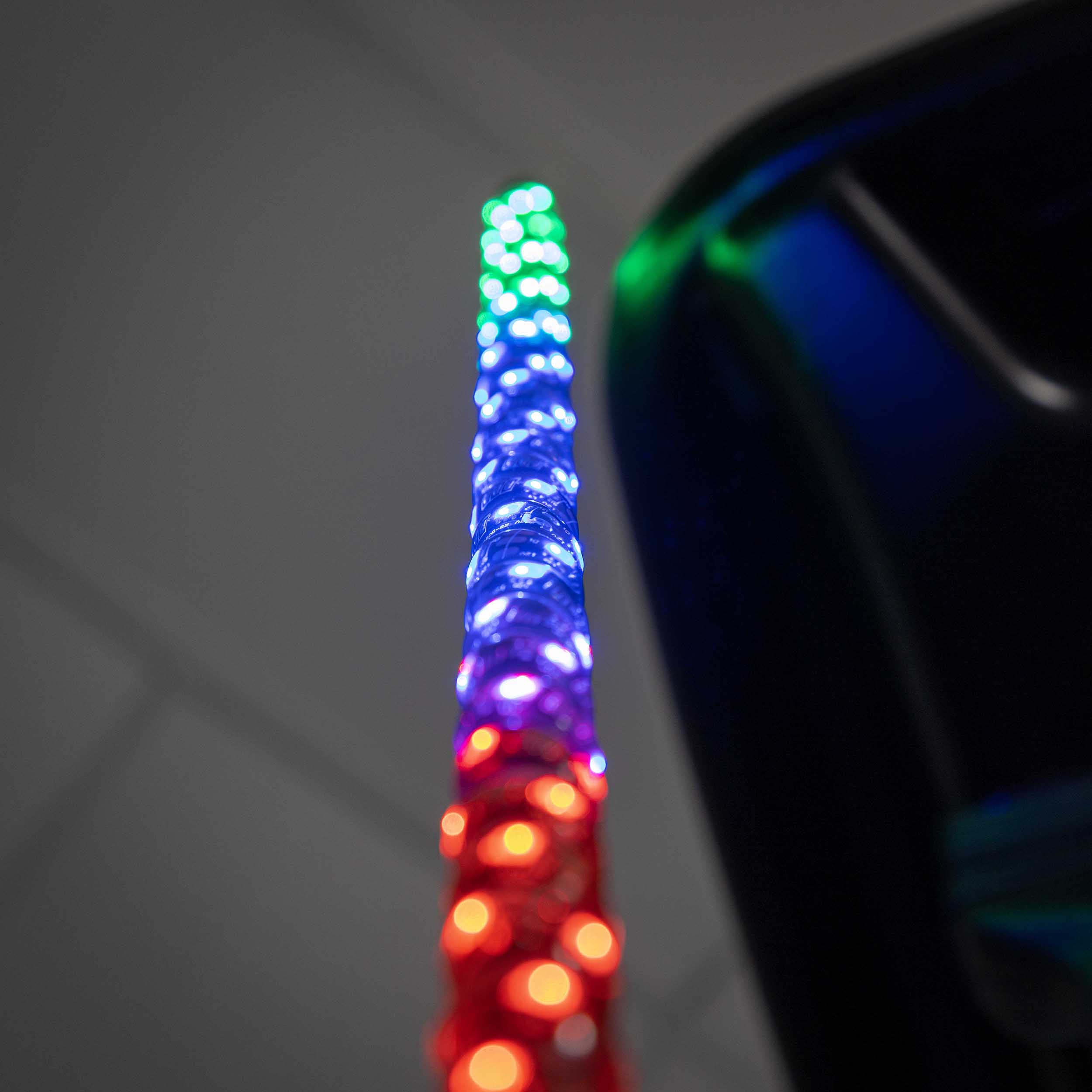 3' Chasing RGB Whip Light w/Controller