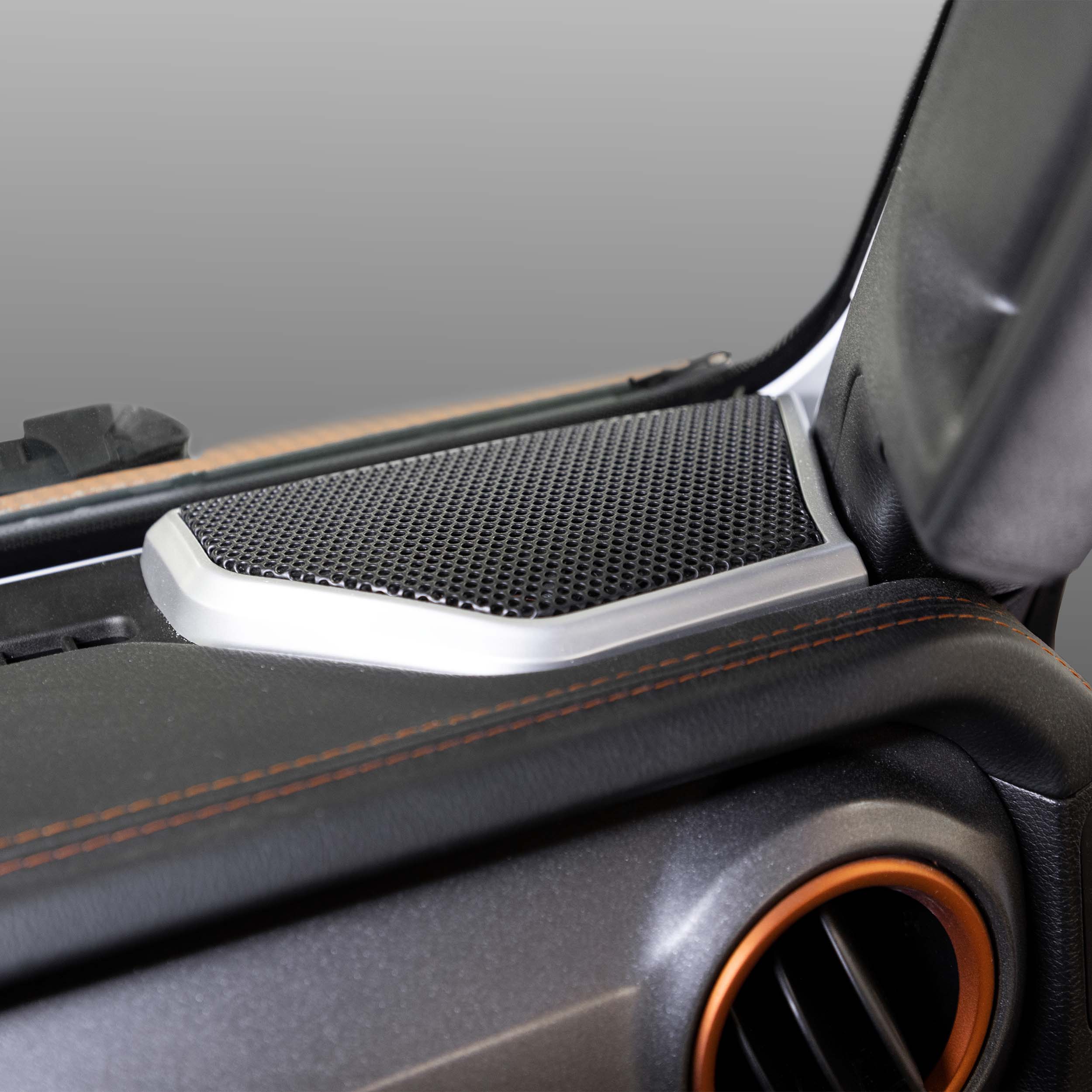 Audio Kit - Jeep® JL 2024-UP (non-amplified)