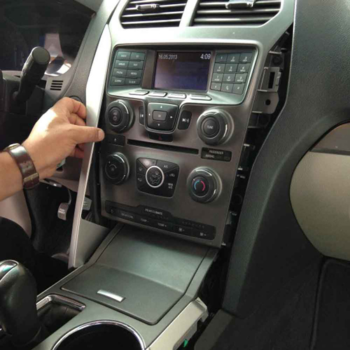 Ford Explorer 2011-2015 (with Single Zone, Manual Climate Co