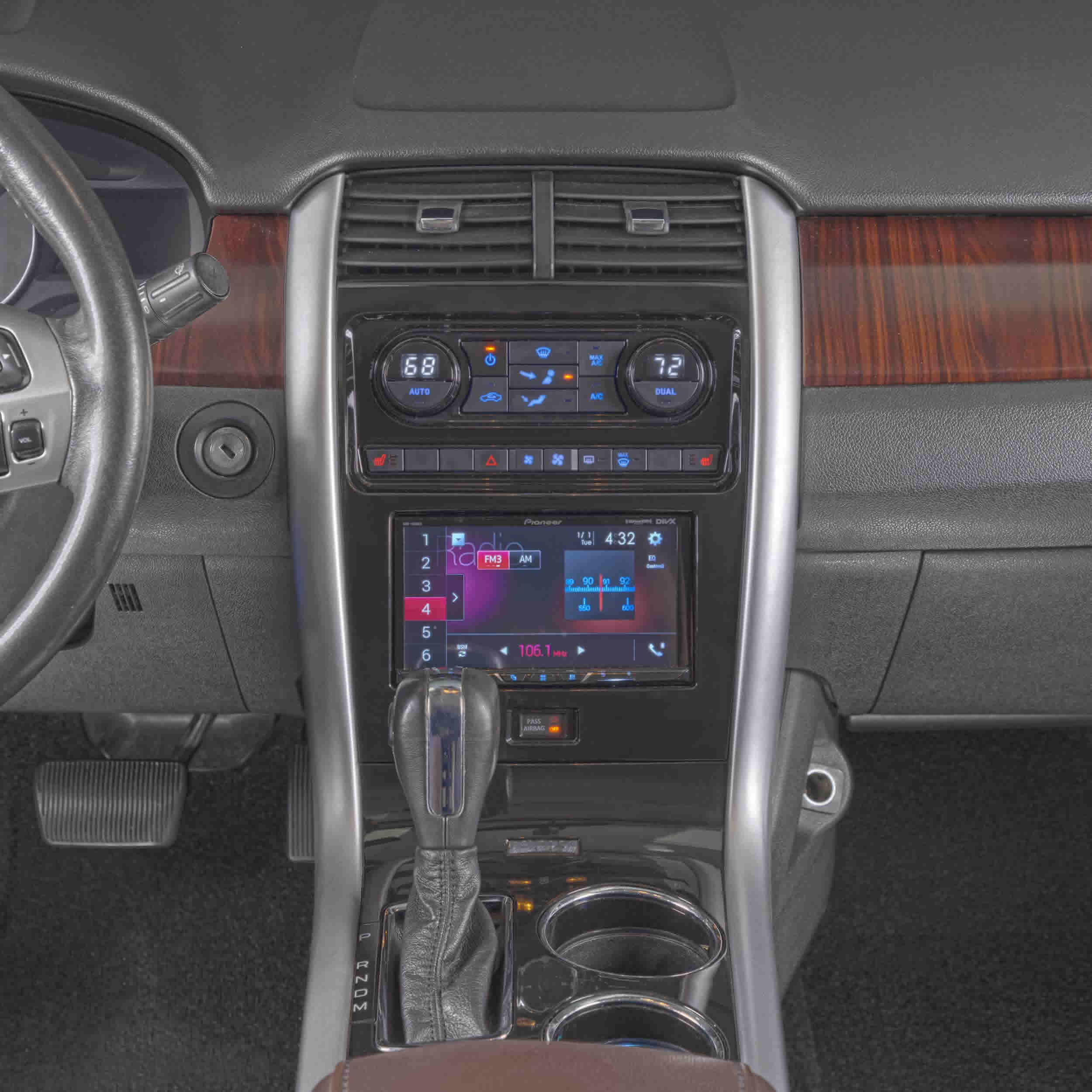 Ford Edge 2011-2014 (With Factory 8" Screen)