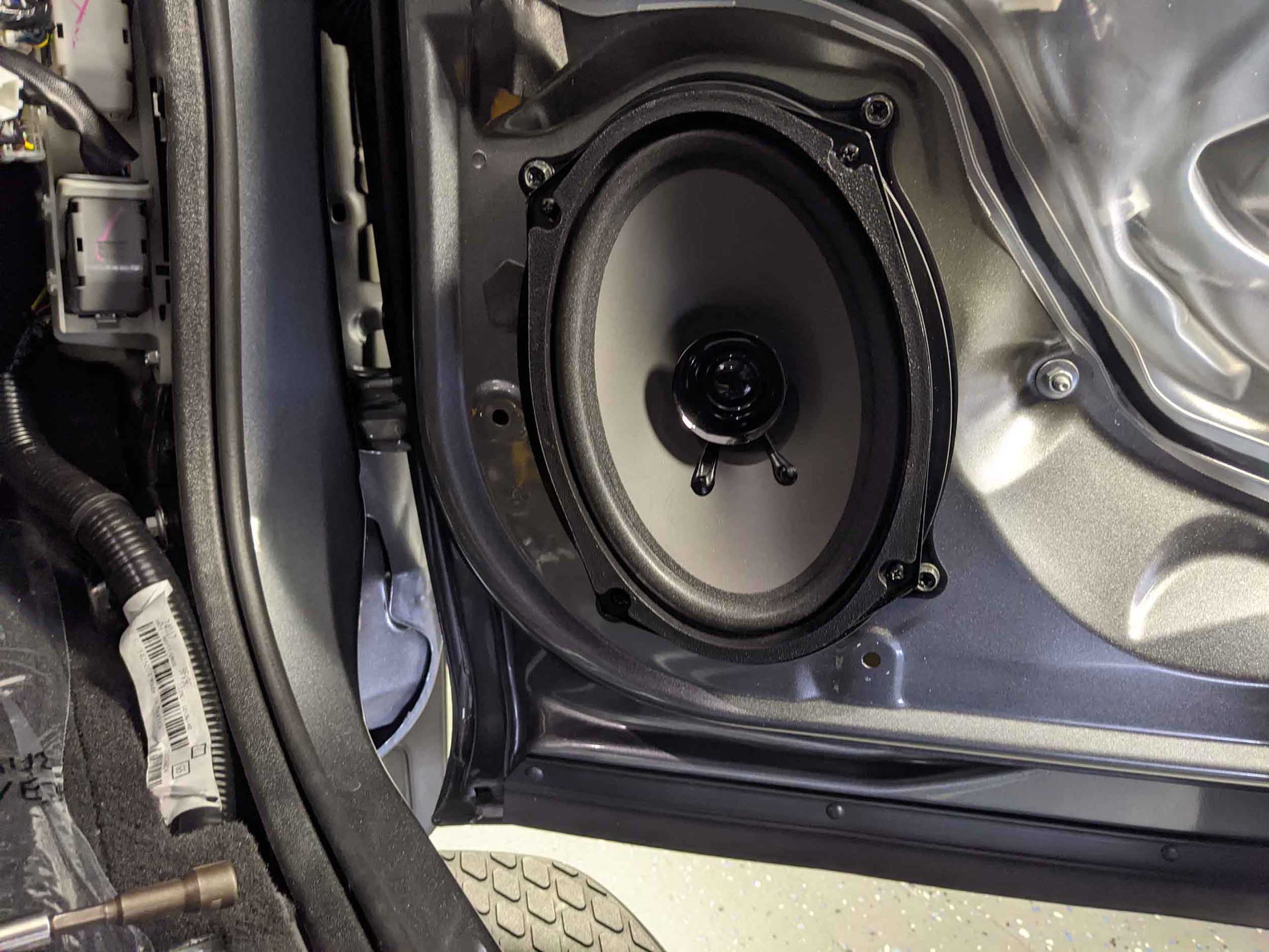 Nissan Titan 2016-Up - 6"x9" (Front)