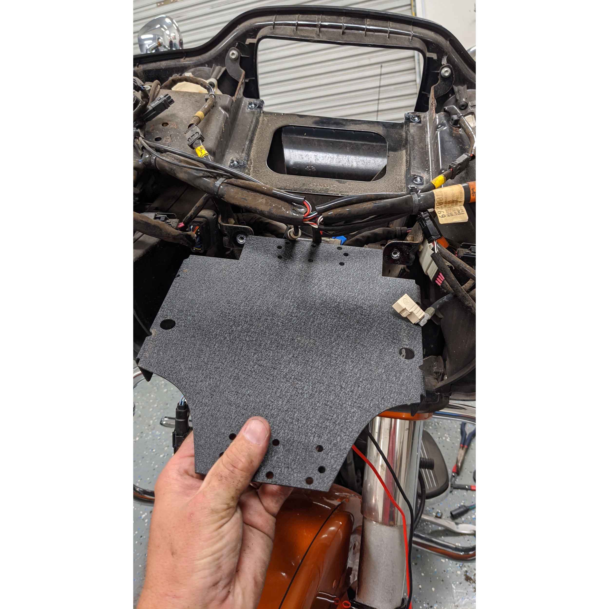 Amplifier Bracket Harley-Davidson Road Glide 2015-2023.5