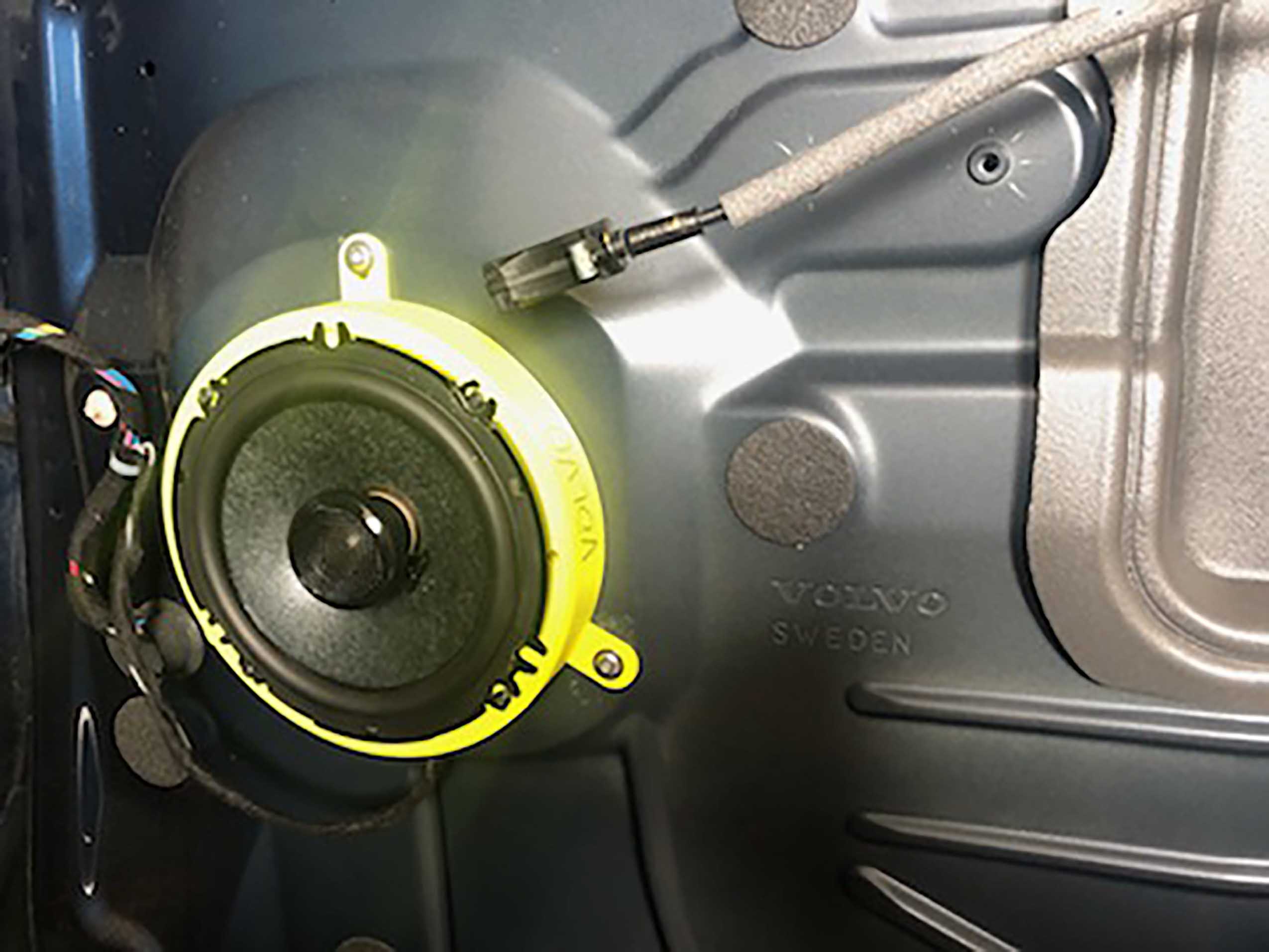 Volvo 2004.5-2018 Speaker Adapter