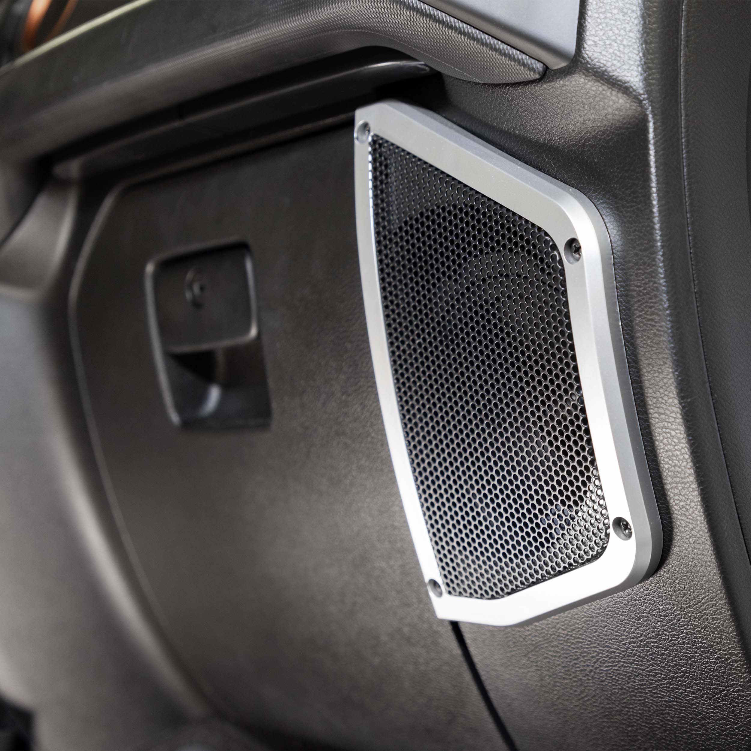 Audio Kit - Jeep® JL 2024-UP (non-amplified)