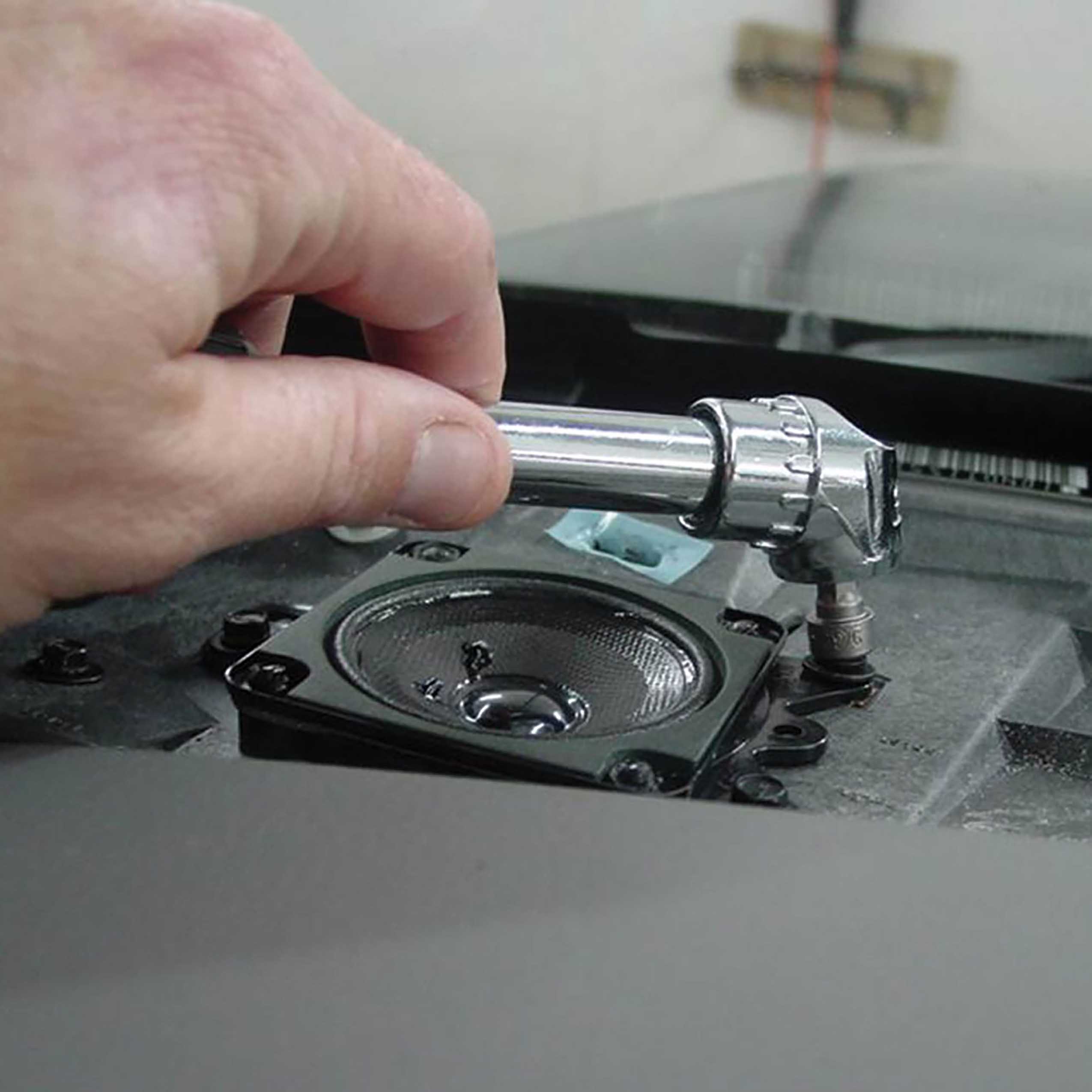 GM Small SUV 2002-2009 - Tweeter (Dash)