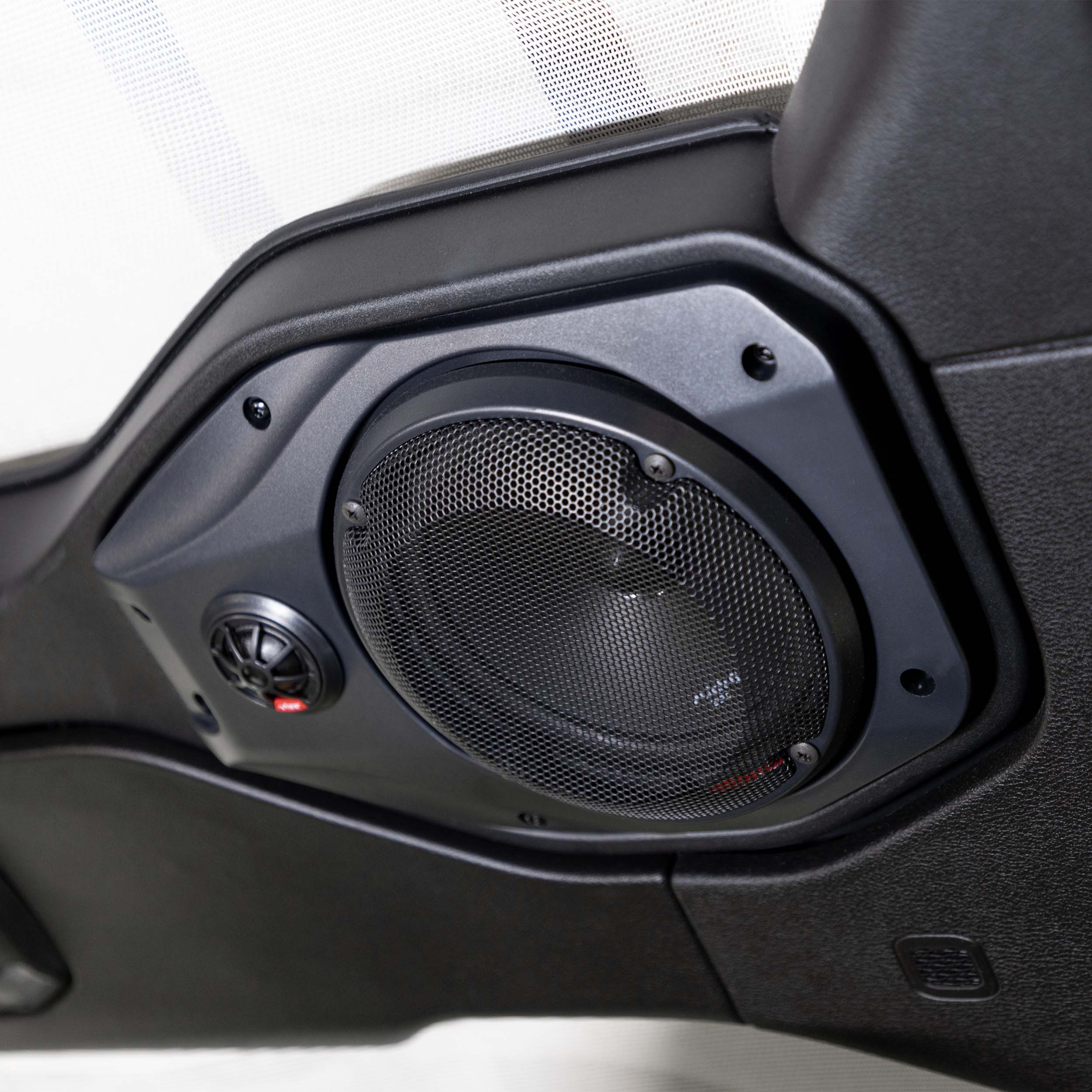 Audio Kit - Jeep® JL 2024-UP (non-amplified)